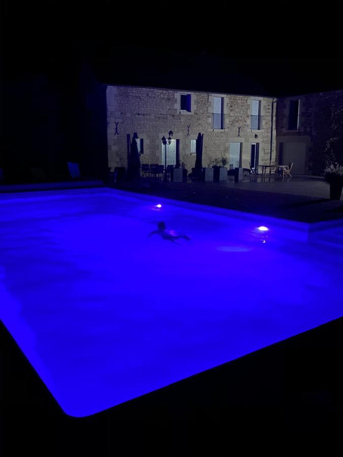 Loveyou Villalunoterie Futuroscope Piscine Spa 4Pers Oyre Exterior photo